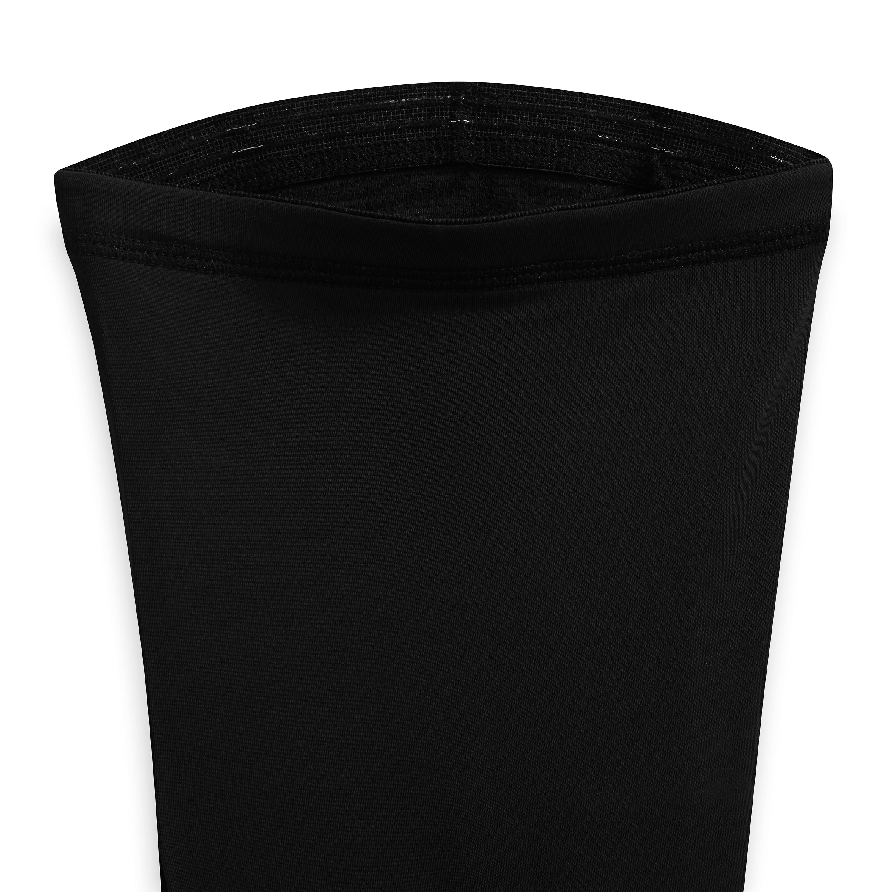 Reebok Leg Sleeves Black hem closeup